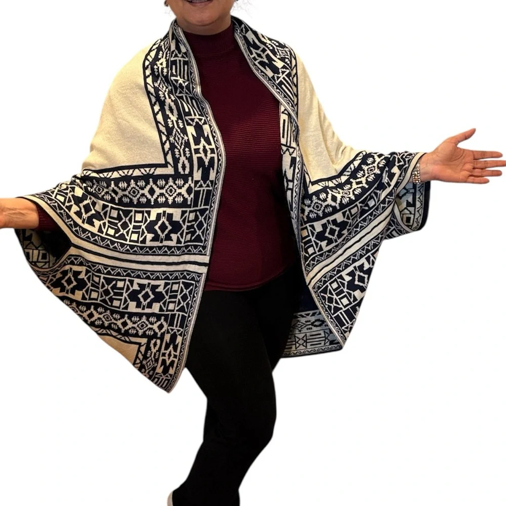 Women’s Southwestern Aztec Print Oversized Poncho Wrap Navy/Cream Reversible